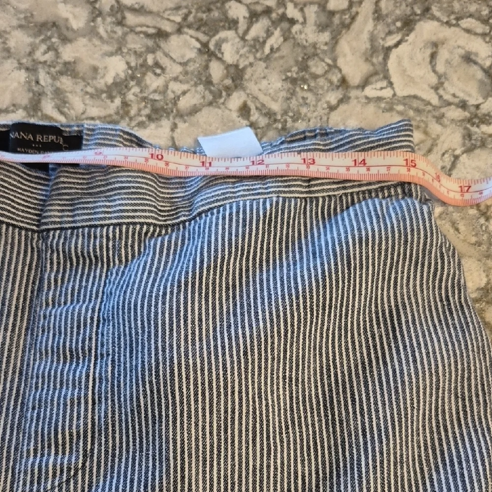 Banana Republic Hayden Navy Striped Linen And Cotton Blend Crops